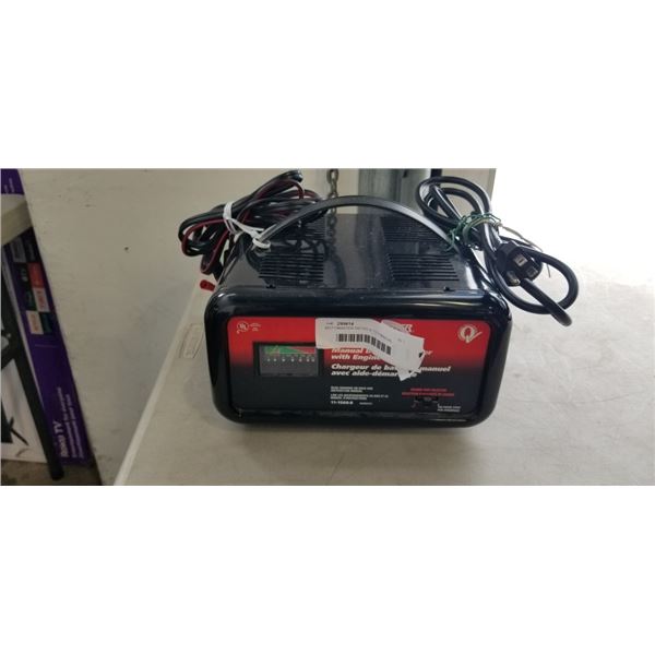 MOTOMASTER 50/10/2 A -12 V MANUAL BATTERY CHARGER WITH ENGINE START
