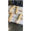 Image 2 : 2 ROK WOODEN CLAMPS AND 3 BAR CLAMPS
