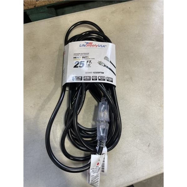 AS NEW 25FT BLACK  INDOOR OUTDOOR HEAVY DUTY LIGHTED 3 WIRE GROUNDED EXTENSION CORD 12AWG