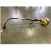 Image 2 : WEEDEATER MAX TWIST N EDGE GAS WEED TRIMMER