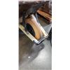 Image 3 : BLUE METAL TUB WHEEL BARROW