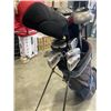 Image 5 : ASSORTED GOLF CLUBS, DRIVERS AND PUTTERS IN STAND BAG