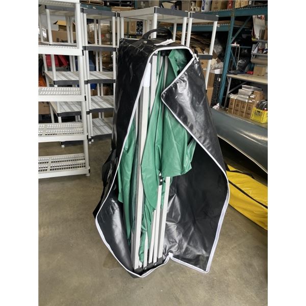 ACCORDIAN STYLE EASY UP POP UP TENT. 8X10 FEET