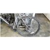 Image 2 : GREY GARY FISHER BIKE