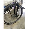 Image 3 : BLUE SUMBRIO BIKE