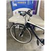 Image 2 : BLACK DEVINCI BIKE