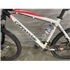 Image 2 : WHITE CANNONDALE BIKE