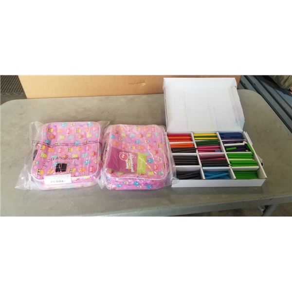 NEW 300PC UNWRAPPED SORTED CRAYON SET AND 2 NEW BENTOLOGY LUNCH KITS
