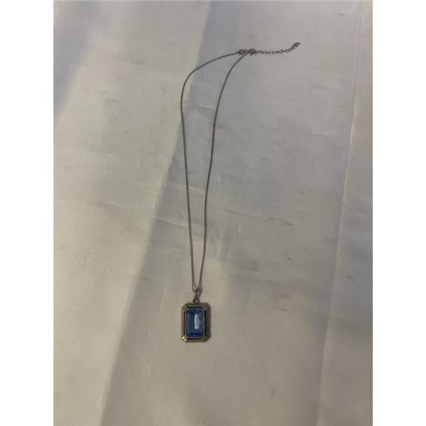 VINTAGE STERLING SILVER W/ BLUE TOPAZ QUARTZ STONE PENDANT NECKLACE MARKED 925