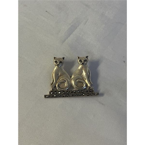 VINTAGE STERLING SILVER W/ MARKASITE STONES TWIN CATS BROOCH MARKED 925 BOMA
