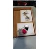 Image 3 : TRAY OF 6 NECKLACES