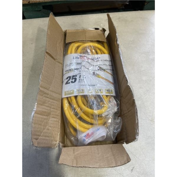 AS NEW 25FT YELLOW  INDOOR OUTDOOR HEAVY DUTY LIGHTED 3 WIRE GROUNDED EXTENSION CORD 14AWG