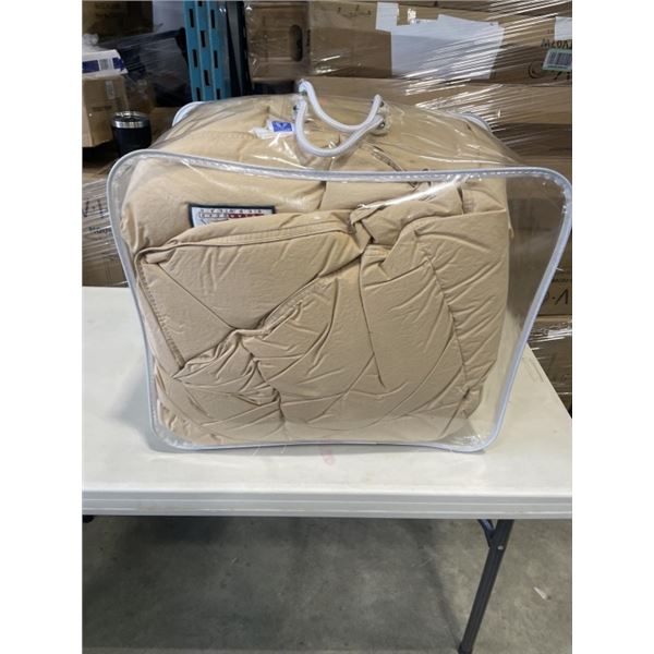 POLAR GEAR BED WEAR QUEEN COMFORTER