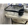 Image 2 : 4 STAINLESS  MIXING BOWLS AND DISH RACK