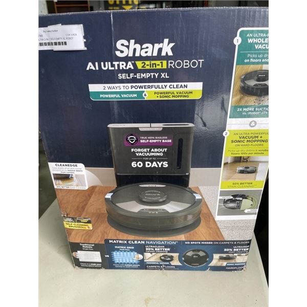 SHARK AI ULTRA 2-IN-1 SELF-EMPTY XL ROBOT VACUUM WORKING