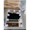 Image 5 : LARGE LOT OF ASSORTED NEW LIGHTING ITEMS