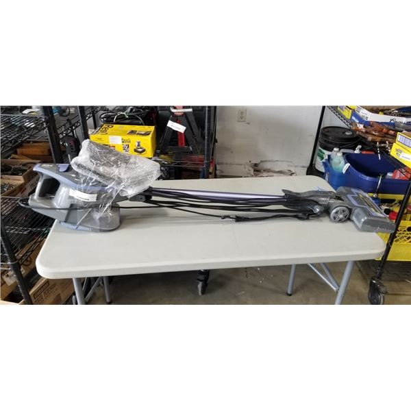 SHARK ROCKET PRO DELUXE CORDED ULTRALIGHT VACUUM WORKING
