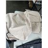 Image 3 : LOT OF ASSORTED TRAVEL BAGS - GARMET BAGS, DUFFLE, ETC
