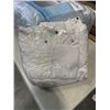 Image 3 : ASSORTED BED LINENS