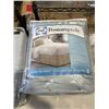 Image 5 : ASSORTED BED LINENS