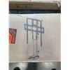 Image 2 : VIVO MOTORIZED TV STAND WITH REMOTE CONTROL