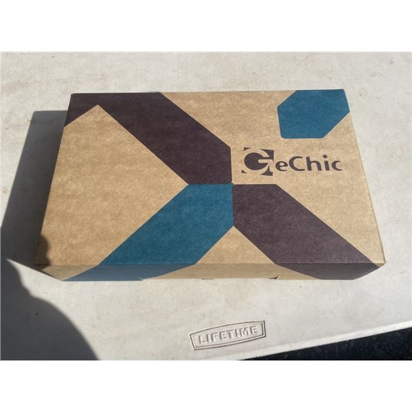GECHIC T111A TOUCH SCREEN MONITOR 11 INCH