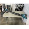 Image 1 : SHARK VACUUM CLEANER