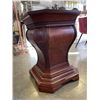 Image 3 : BOMBAY CO. ROUND FOYER / DINIUNG  TABLE 46 INCH DIAMETER