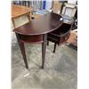 Image 2 : BOMBAY FURNITURE CO. MAHOGANY HALL TABLE
