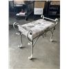 Image 2 : METAL ENTRY WAY BENCH