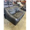 Image 3 : 3 PIECE BLACK LEATHER SOFA, LOVESEAT, AND CHAIR