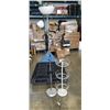 Image 1 : FLOOR LAMP AND SHOE RACK