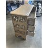Image 5 : 3 DRAWER MIRROR FRONT DRESSER