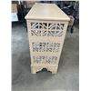 Image 6 : 3 DRAWER MIRROR FRONT DRESSER