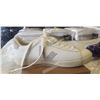 Image 2 : NEW PAIR OF VEJA CAMPO LEATHER EXTRA WHITE NATURAL SUDE SIZE US WOMENS 8 MENS 6
