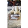 Image 1 : NEW PAIR OF VEJA CAMPO CHROIMEFREE LEATHER EXTRA WHITE / BLACK SIZE US 7