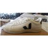 Image 2 : NEW PAIR OF VEJA CAMPO LEATHER WHITE / BLACK SIZE US 7