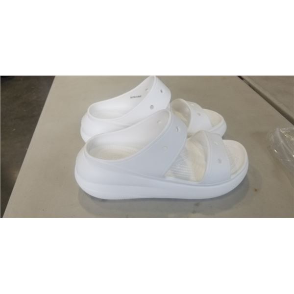NEW CROCS CLASSIC CRUSH SANDAL WHITE SIZE US MENS 8 WOMENS 10