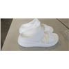 Image 1 : NEW CROCS CLASSIC CRUSH SANDAL WHITE SIZE US MENS 8 WOMENS 10