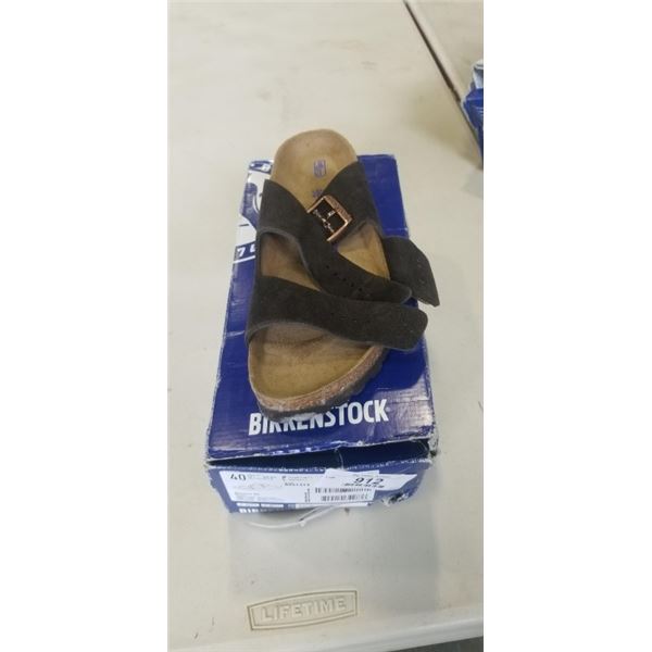 AS NEW BIRKENSTOCK ARIZONA BS MOCHA, SIZE US MENS 7 LADIES 9