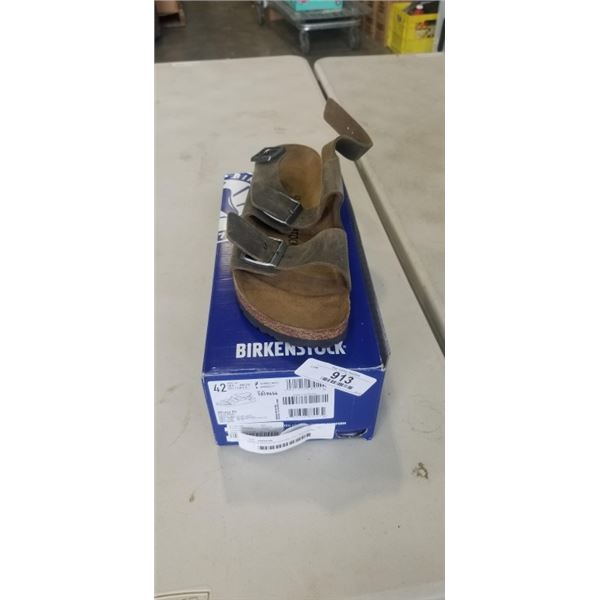 NEW BIRKENTSTOCK MILANO BS FADED KHAKI  US MENS 9, LADIES 11
