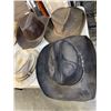 Image 4 : LOT OF VINTAGE HATS