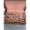 Image 2 : 2 JEWEL BOXES INCLUDING CONTENTS