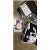 Image 1 : METAL CASE WITH SOCKS AND 3 BOXES STARTECH UNIVERSAL DC POWER ADAPTER