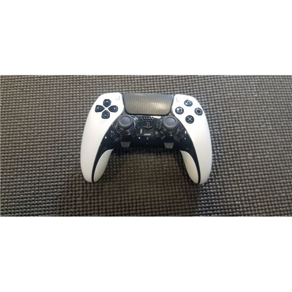 PS5 DUALSENSE WIRELESS CONTROLLER - TESTED WORKING, RETAIL $94