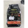 Image 2 : 3 NEW BAGS OF LAVAZZA ESPRESSO BARISTA GRAN CREMA MEDIUM ROAST WHOLE BEAN COFFEE, 1KG EACH