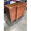 Image 2 : MODERN HIGH DRESSER