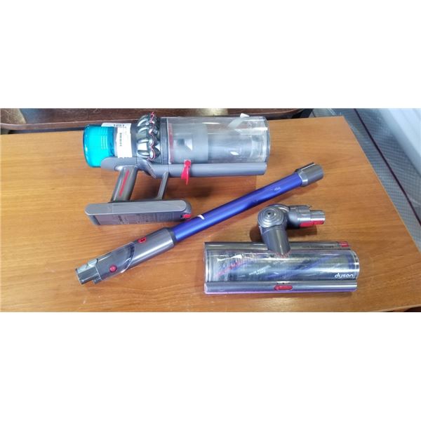 DYSON GEN5 DETECT CORDLESS STICK VACUUM - TESTED WORKING, RETAIL $1199