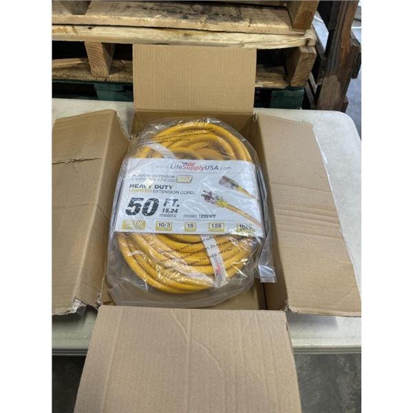 AS NEW 50FT YELLOW  INDOOR OUTDOOR HEAVY DUTY LIGHTED 3 WIRE GROUNDED EXTENSION CORD 10AWG