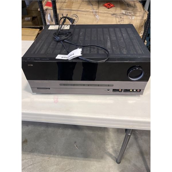 HARMAN KARDON SURROUND SOUND RECEIVER MODEL AVR 154. WORKING